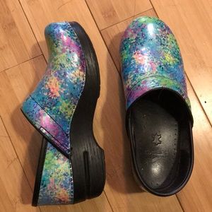 dansko watercolor patent